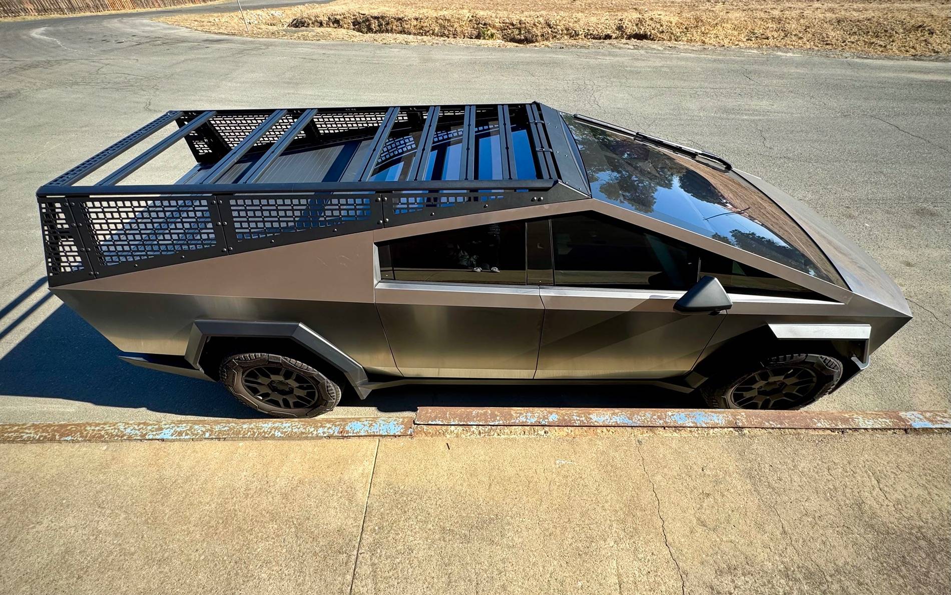 Tesla Cybertruck Urander Bed Rack - feedback, impressions, review? Urander_2