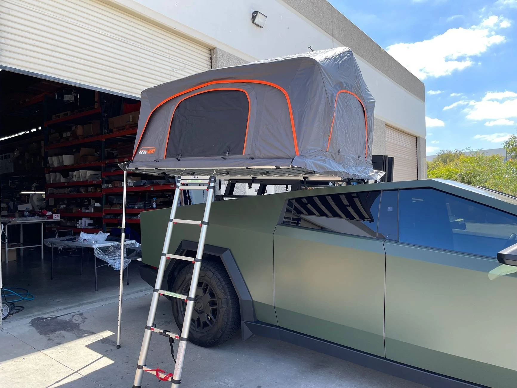 Tesla Cybertruck Air Cruiser – The Futuristic Rooftop Tent RTT Made to Match Your Cybertruck’s Innovation IMG_7449
