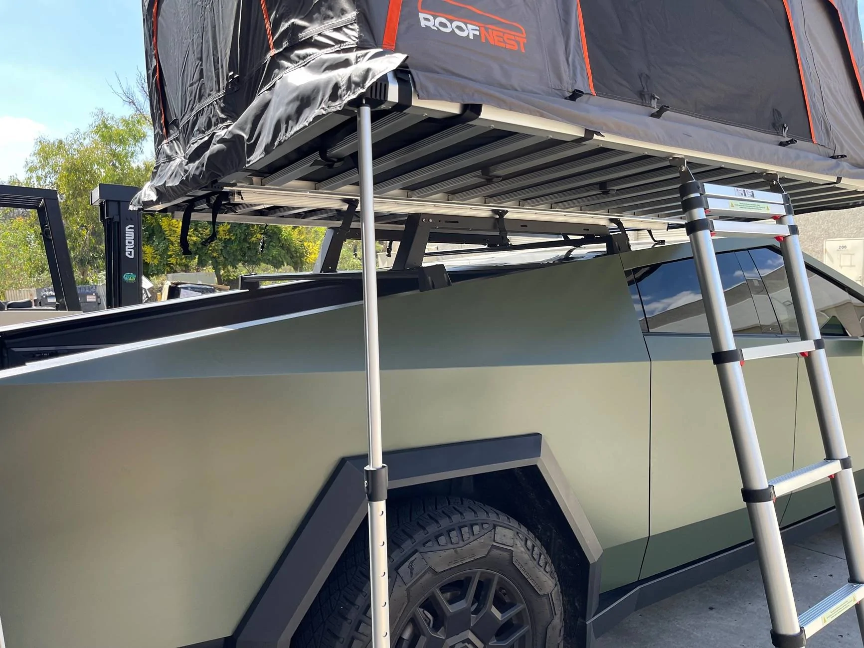 Tesla Cybertruck Air Cruiser – The Futuristic Rooftop Tent RTT Made to Match Your Cybertruck’s Innovation IMG_7451