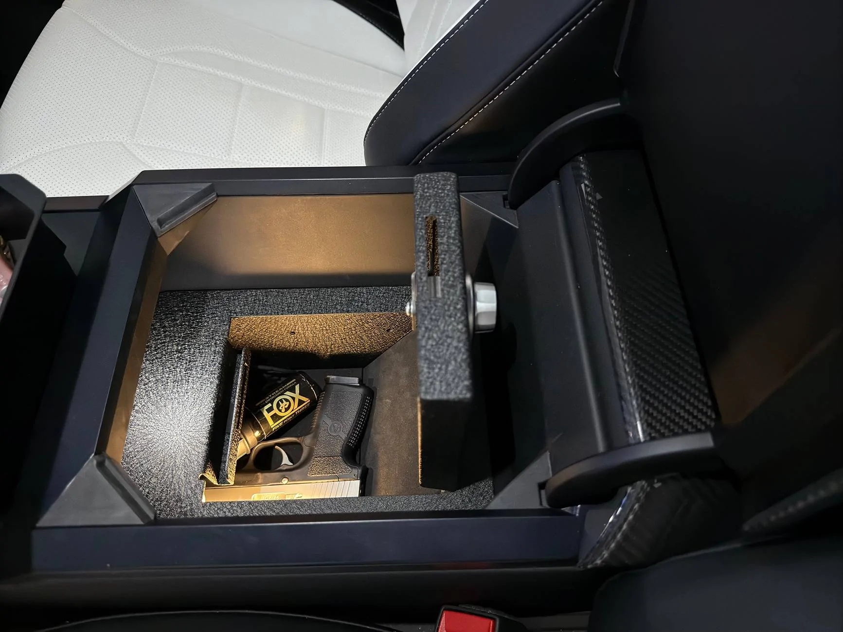 Tesla Cybertruck Do you put some valuable personal belongings in the center console of your Cybertruck? lock