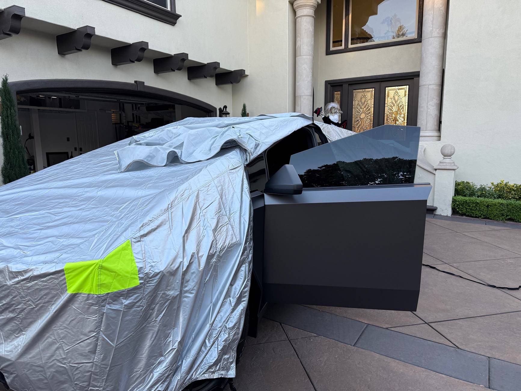 Tesla Cybertruck Cybertruck Car Cover from Foronetry -- installed photos IMG_0148