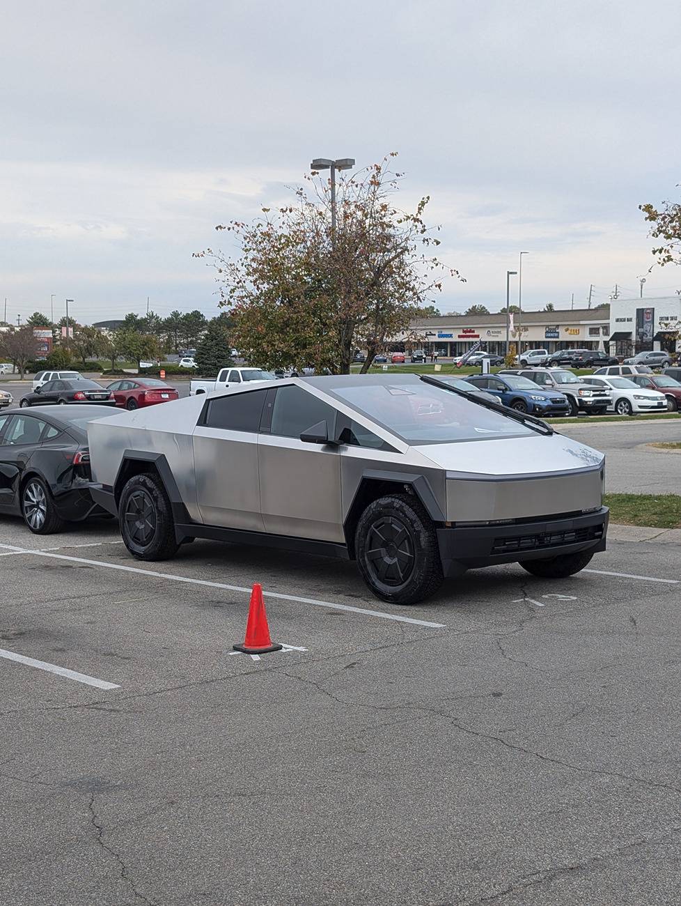 Tesla Cybertruck Non-FS Current Delivery Status PXL_20241023_182515198