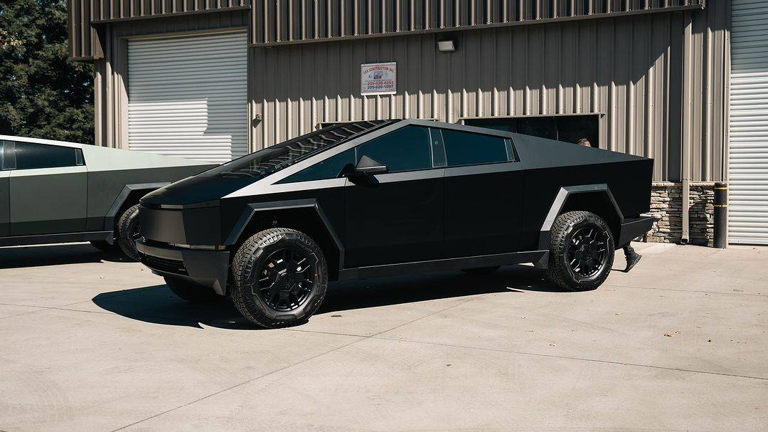 Tesla Cybertruck BLACK Vinyl Wrap & PPF Cybertruck -- Photos & Videos 464501499_18353515699185462_3212671346595872666_n
