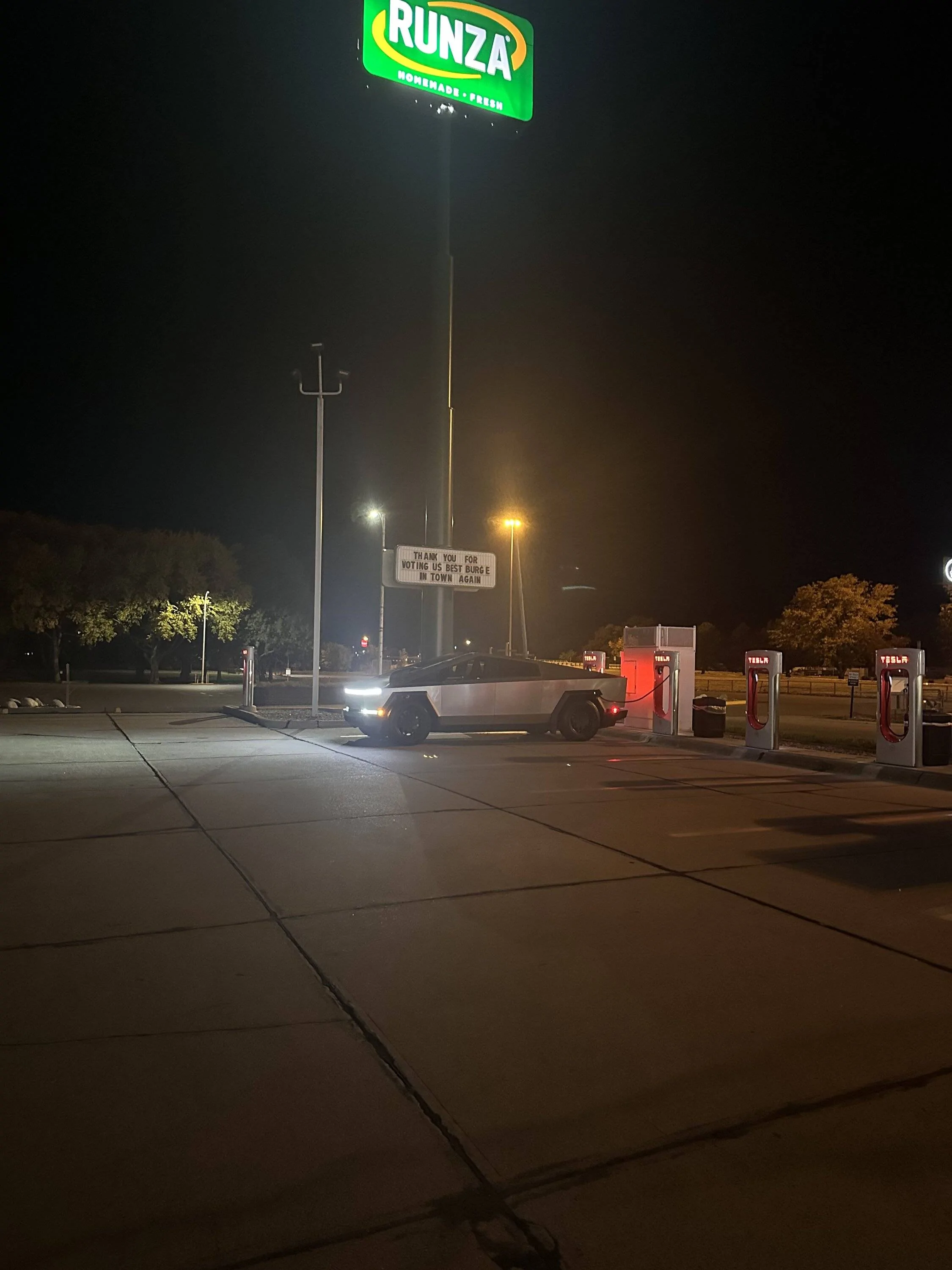 Tesla Cybertruck Picked up CYBERBEAST and brought it 1000 miles back to Wisconsin in 16 hours. Comments and initial impressions! IMG_8348