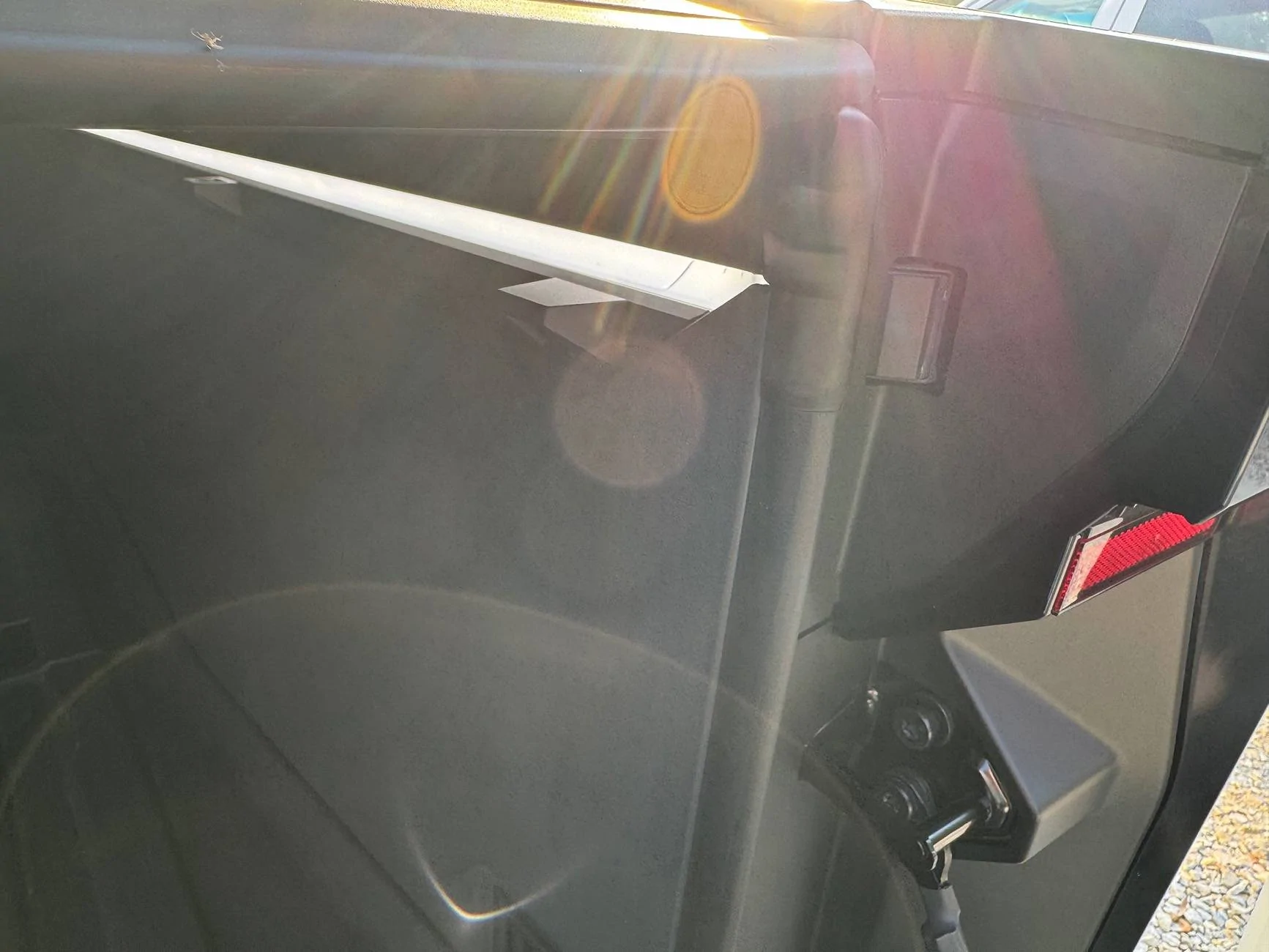 Tesla Cybertruck Cracking in rear truck bed LED lights IMG_5540