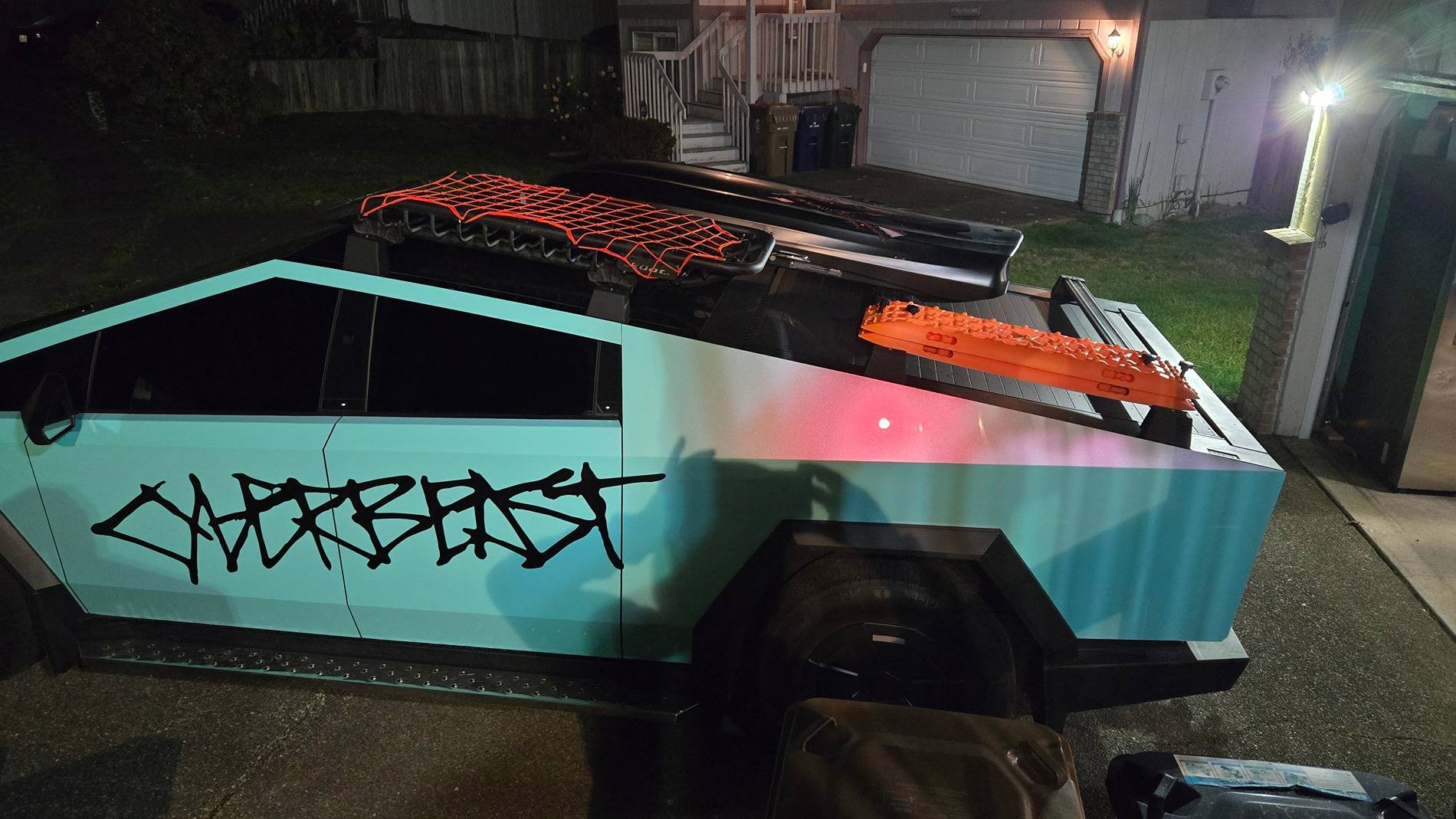 Tesla Cybertruck (Pure PPF) Cybertruck wrapped in Gloss Ivory 20241022_212435