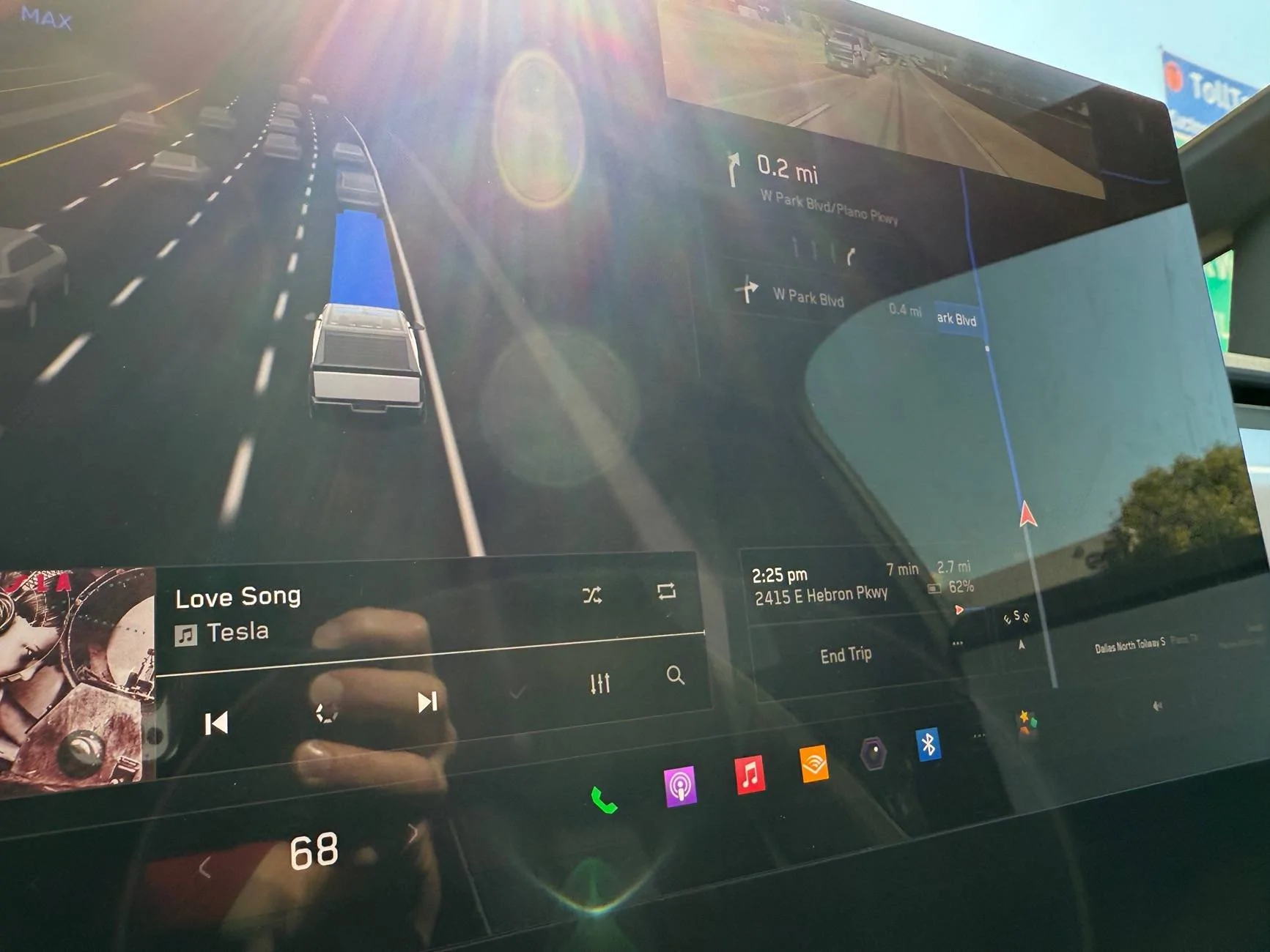 Tesla Cybertruck Navigation screen disappeared IMG_0102