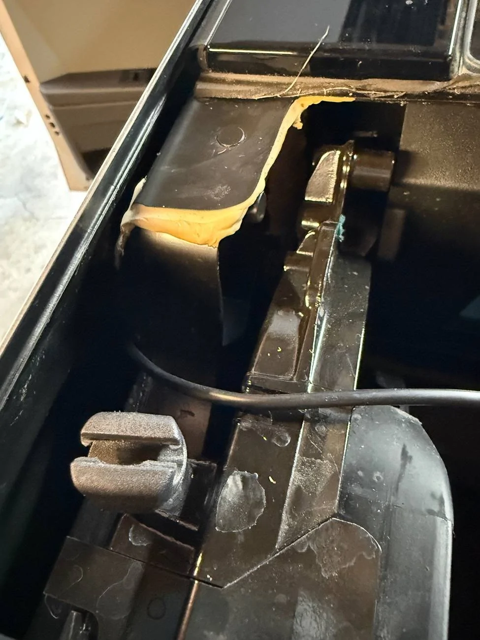 Tesla Cybertruck Digital Rear View Mirror Installed - WOLFBOX 12" Rear View Mirror Camera ... cheap and it works IMG_4124
