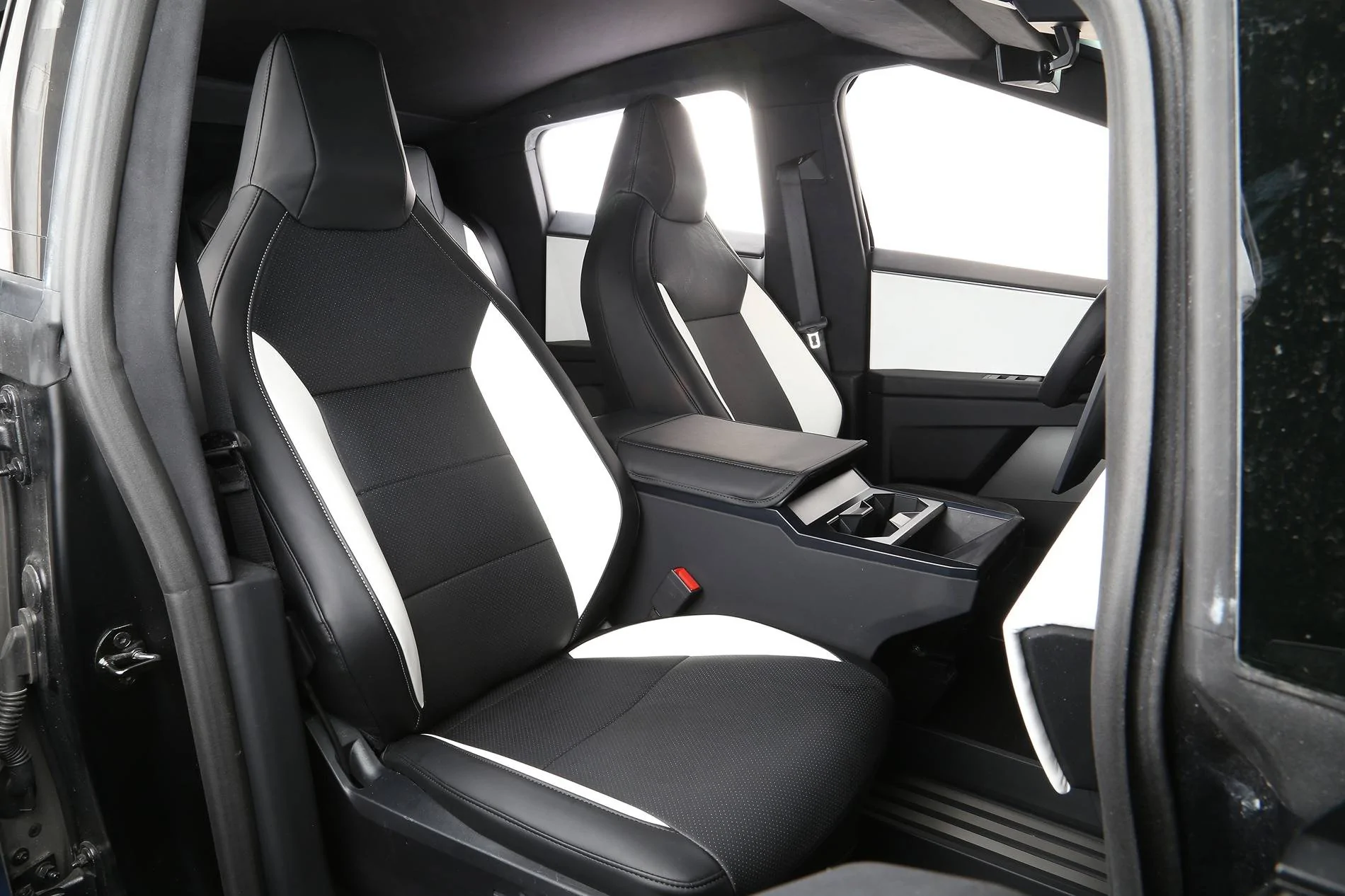 Tesla Cybertruck Foronetry | All-Inclusive Seat Covers Available Now!Limited Time Discount!🌟 