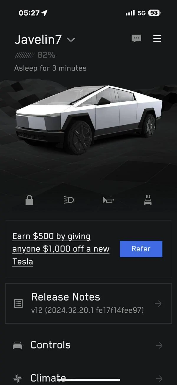 Tesla Cybertruck Phantom drain zero at 9 days at Detroit Metro Airport IMG_4628