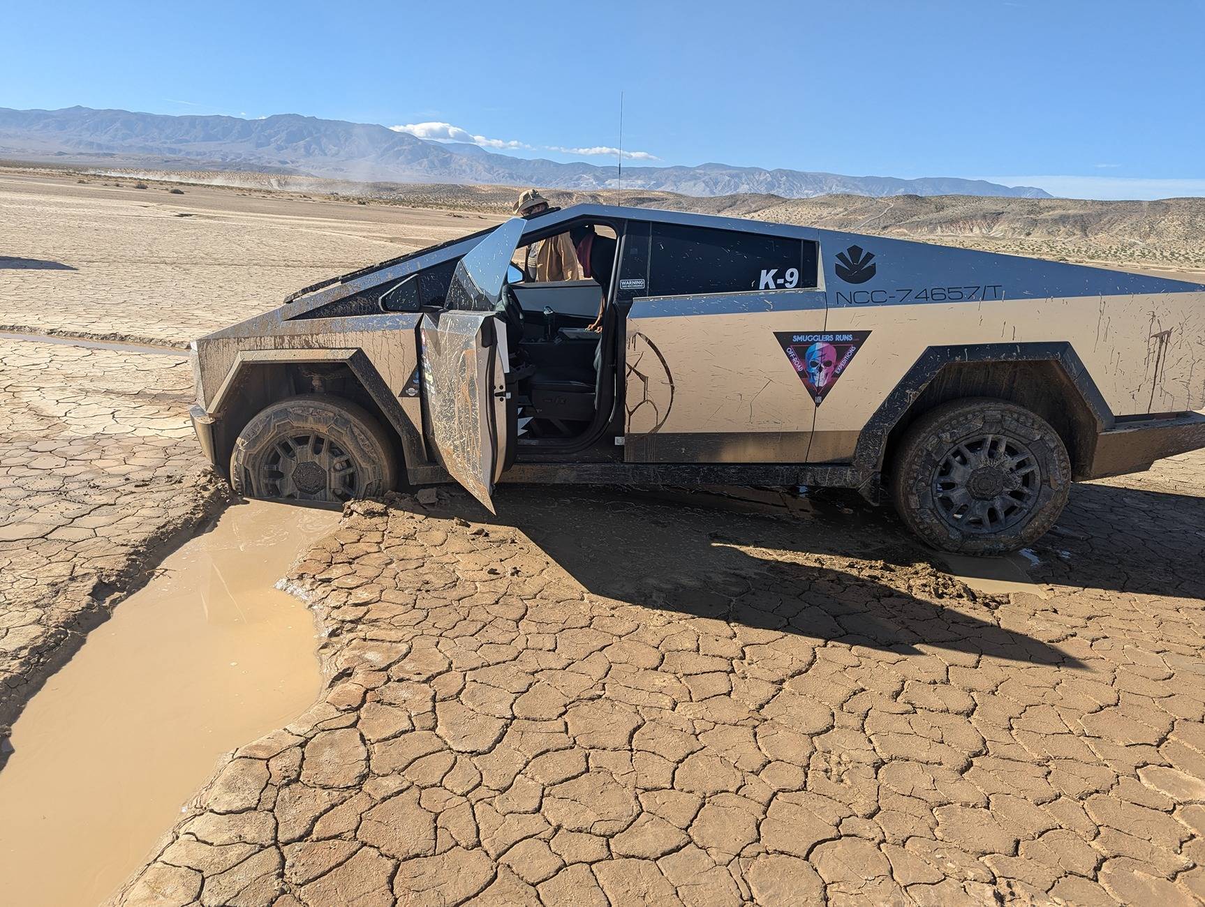 Tesla Cybertruck Get Free Samples in BASENOR's Exciting Cybertruck Giveaway! 1000007043