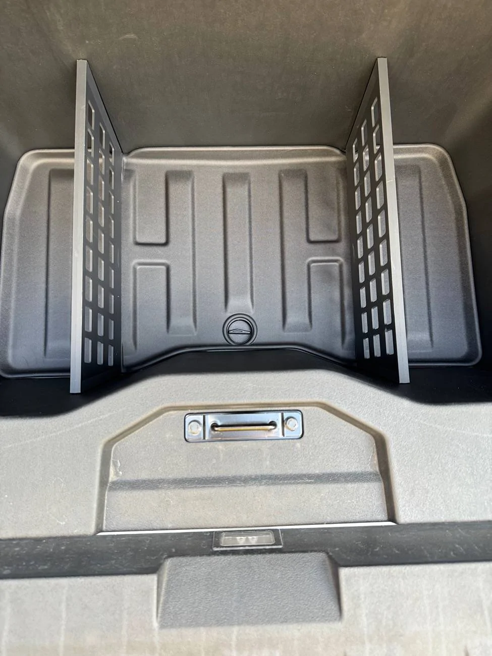 Tesla Cybertruck Cargo Bed IMG_2555