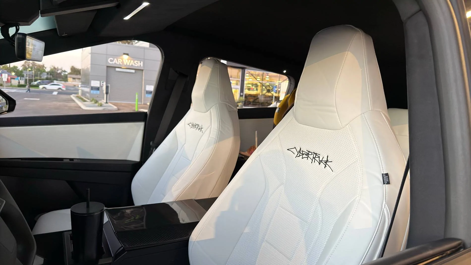 Tesla Cybertruck 🎃Give Your Cybertruck a New Look! – Halloween Sale IMG_1079.HEIC