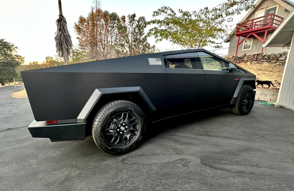 Tesla Cybertruck 3M 2080 Black Carbon Fiber Vinyl Wrap Cybertruck 3M 2080 Black Carbon Fiber Vinyl Wrap Cybertruck 3