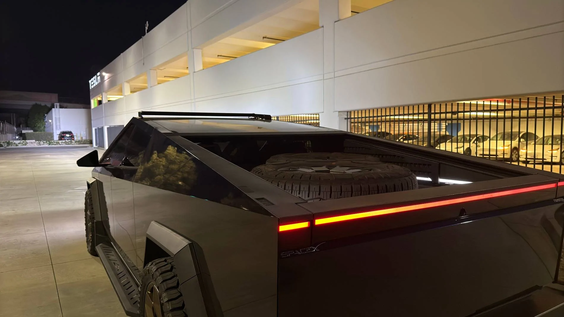 Tesla Cybertruck Curious about what it's like to experience the Tesla Cybertruck at night? 1730372990741-nt
