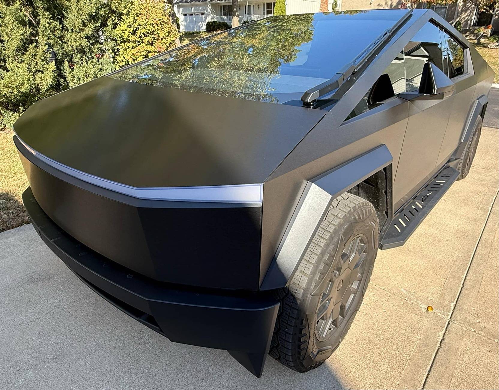 Tesla Cybertruck [CyberGear] Cybertruck Running Board Review Video - These are the ones to get 6ce8741adf2f8c492a48d84b114a186-