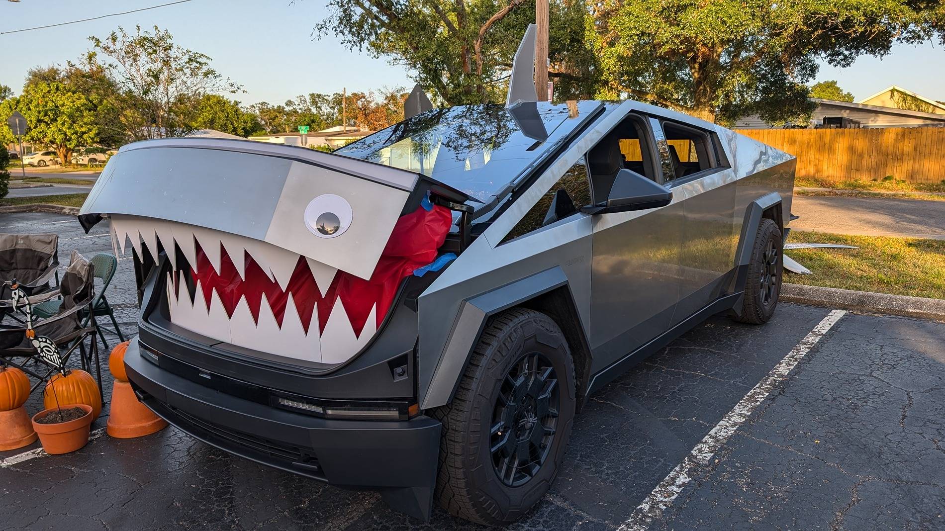 Tesla Cybertruck Share Your Halloween Moments! PXL_20241031_215622356