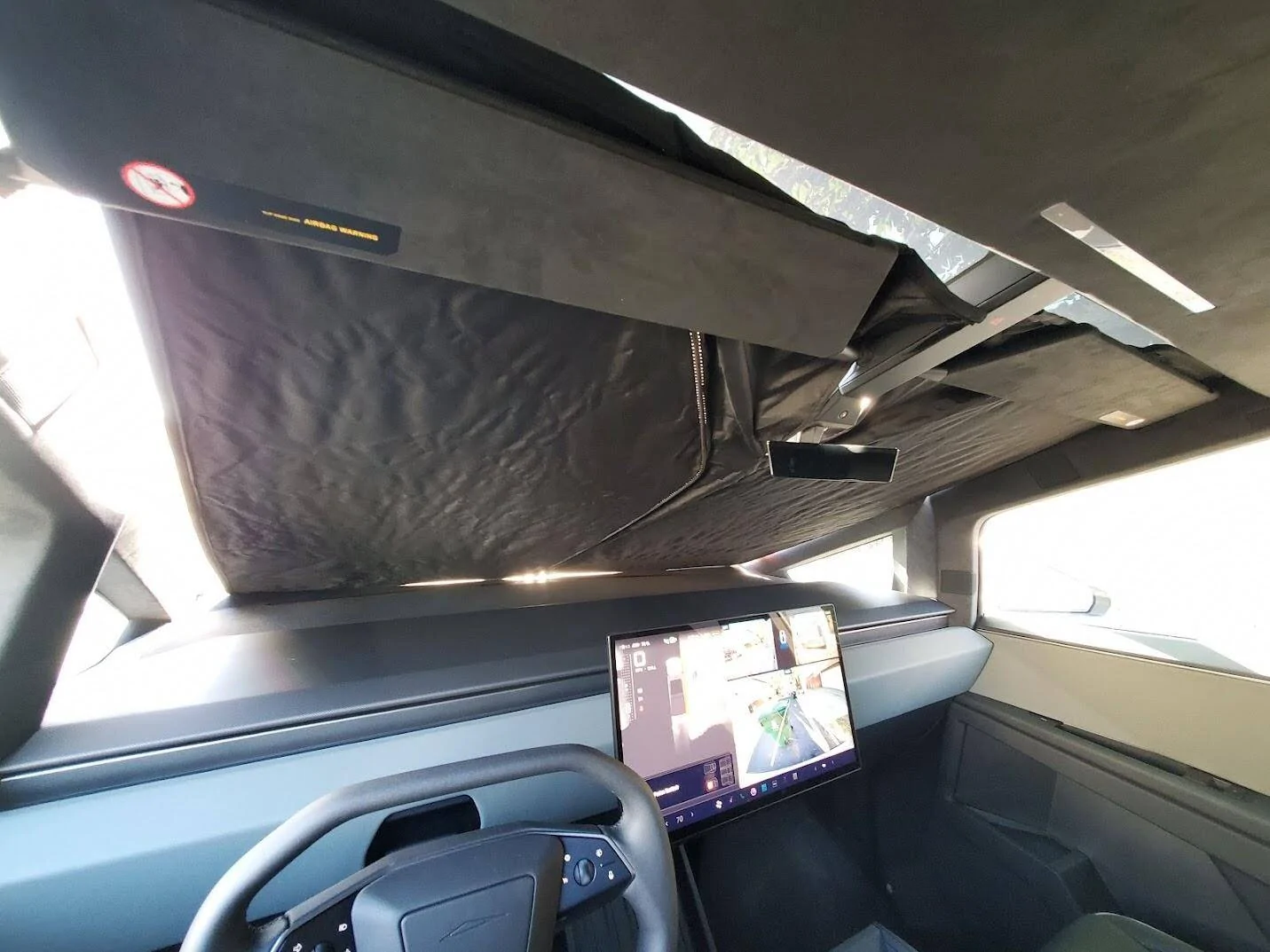 Tesla Cybertruck Windshield Sun Shade for Cybertruck? 1730478858116-l