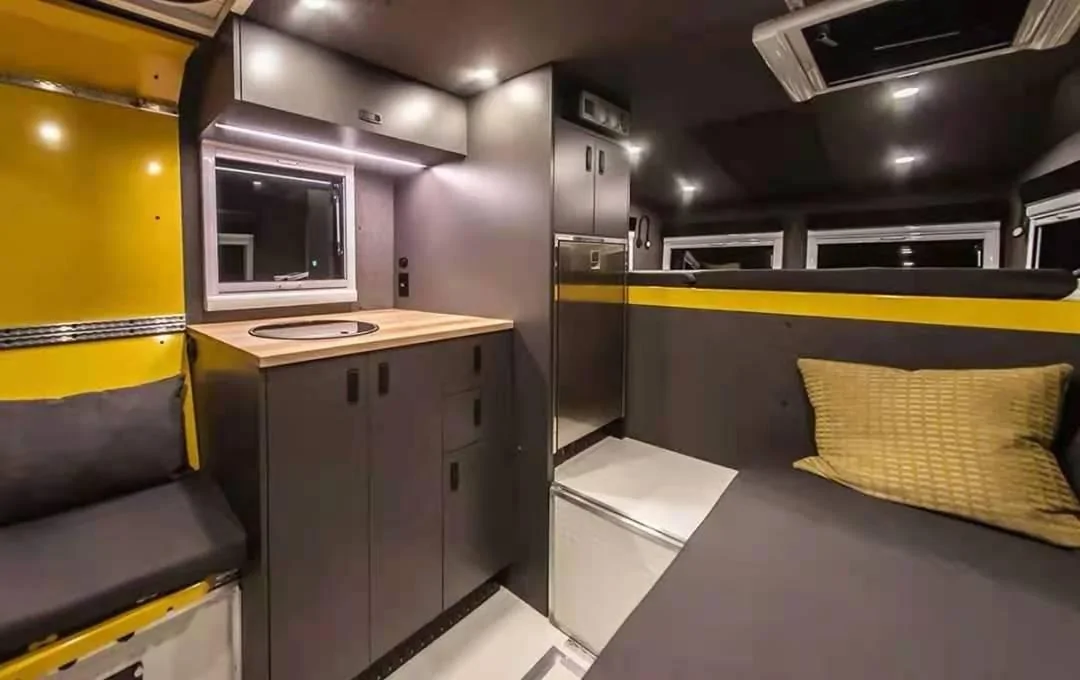 Tesla Cybertruck Elon_Musk also hopes everyone will come to China.Autonomous driving could make it easier for people to travel to China（trip with glamping） 10