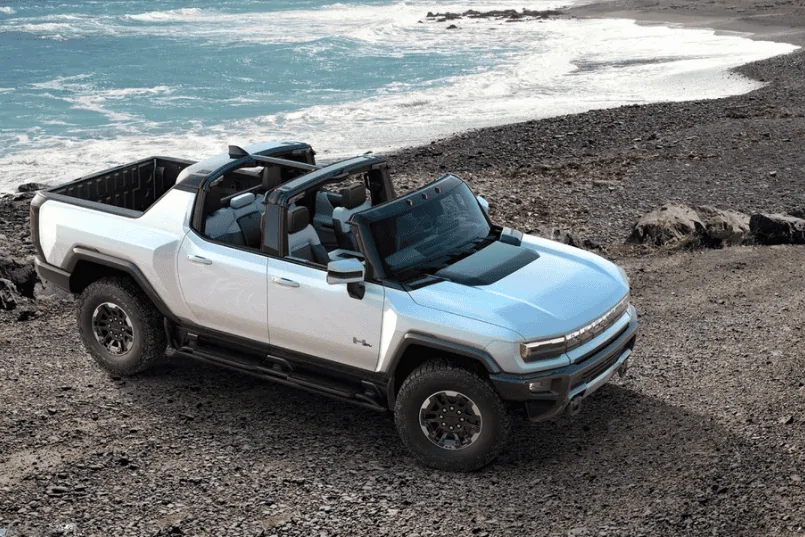 Tesla Cybertruck Elon_Musk also hopes everyone will come to China.Autonomous driving could make it easier for people to travel to China（trip with glamping） GMC-HUMMER-EV