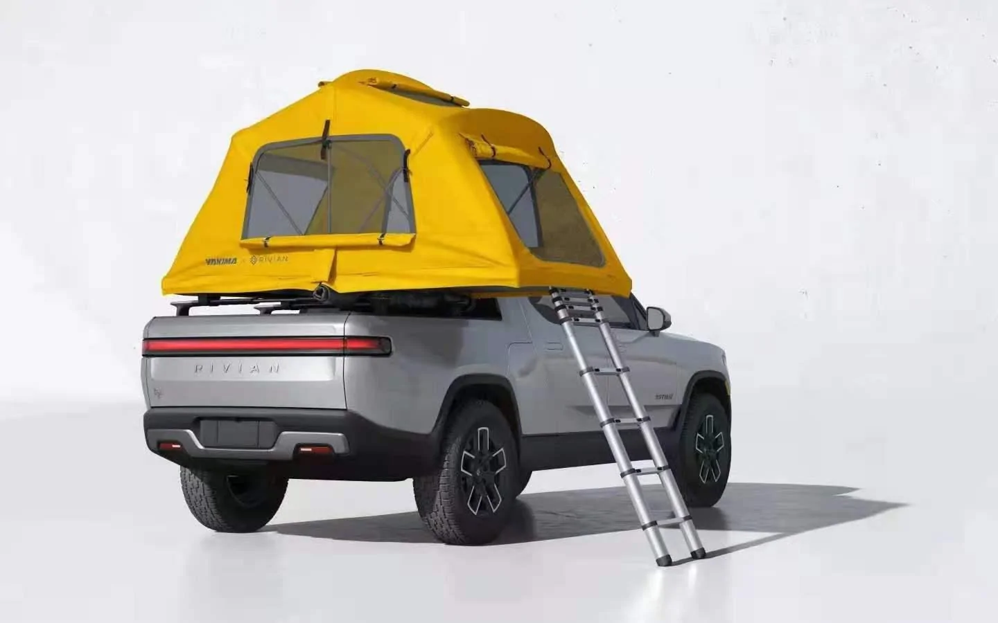 Tesla Cybertruck Elon_Musk also hopes everyone will come to China.Autonomous driving could make it easier for people to travel to China（trip with glamping） Rivian-R1T-1