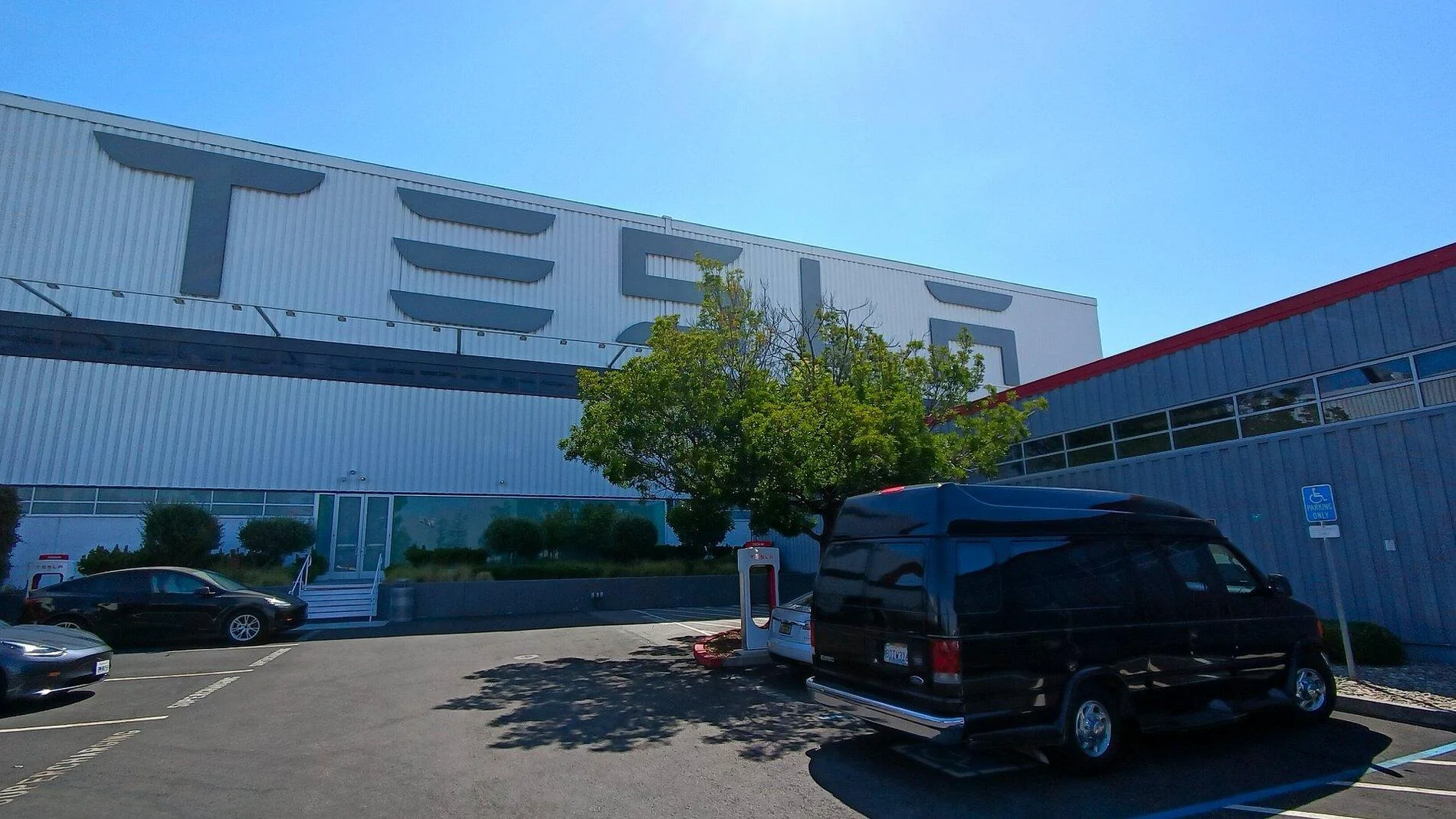 Tesla Cybertruck Name your top 5 reasons why you pre-ordered a Cybertruck teslafremont
