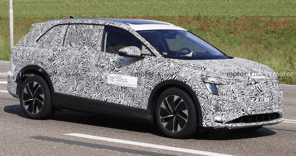 Tesla Cybertruck Stainless Steel or Black Stainless Steel look? Camo-Audi