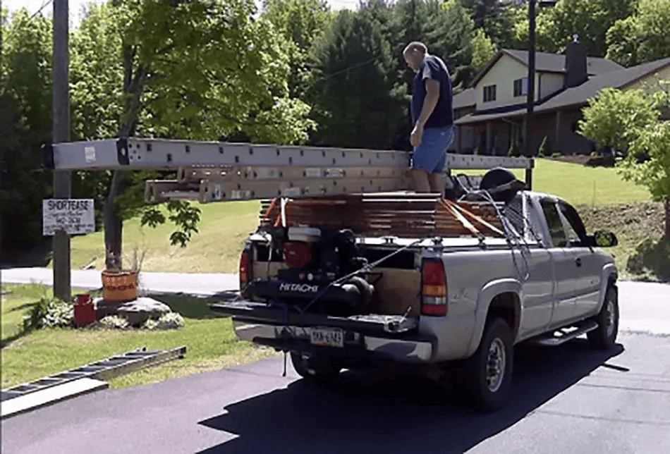 Tesla Cybertruck Underslung loads 1625845247469