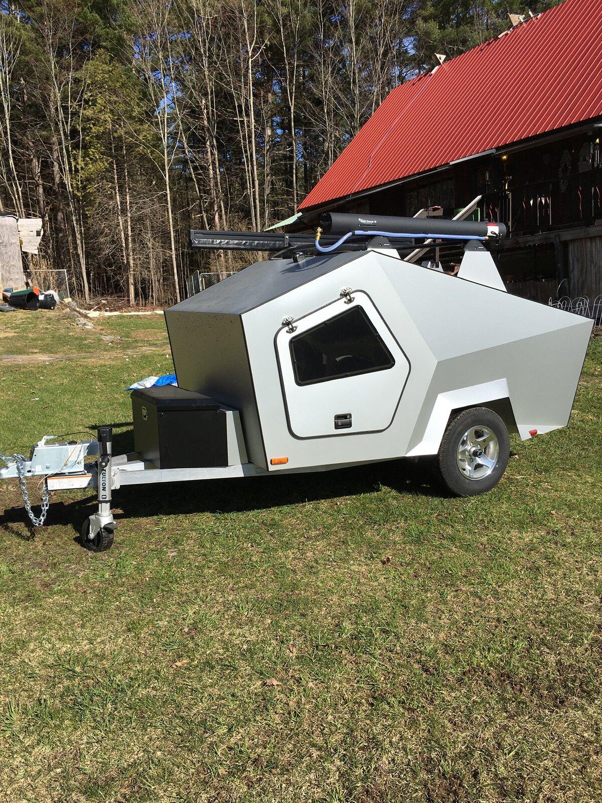 Tesla Cybertruck Cyber Camper concept for Cybertruck C27E5E89-1A56-4867-8068-E98B13E8E04B