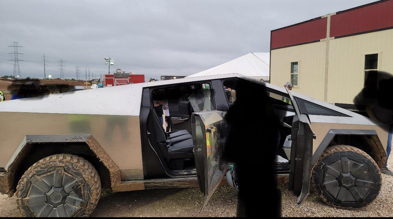 Tesla Cybertruck CyberTruck SS Heat 20210717_160741-