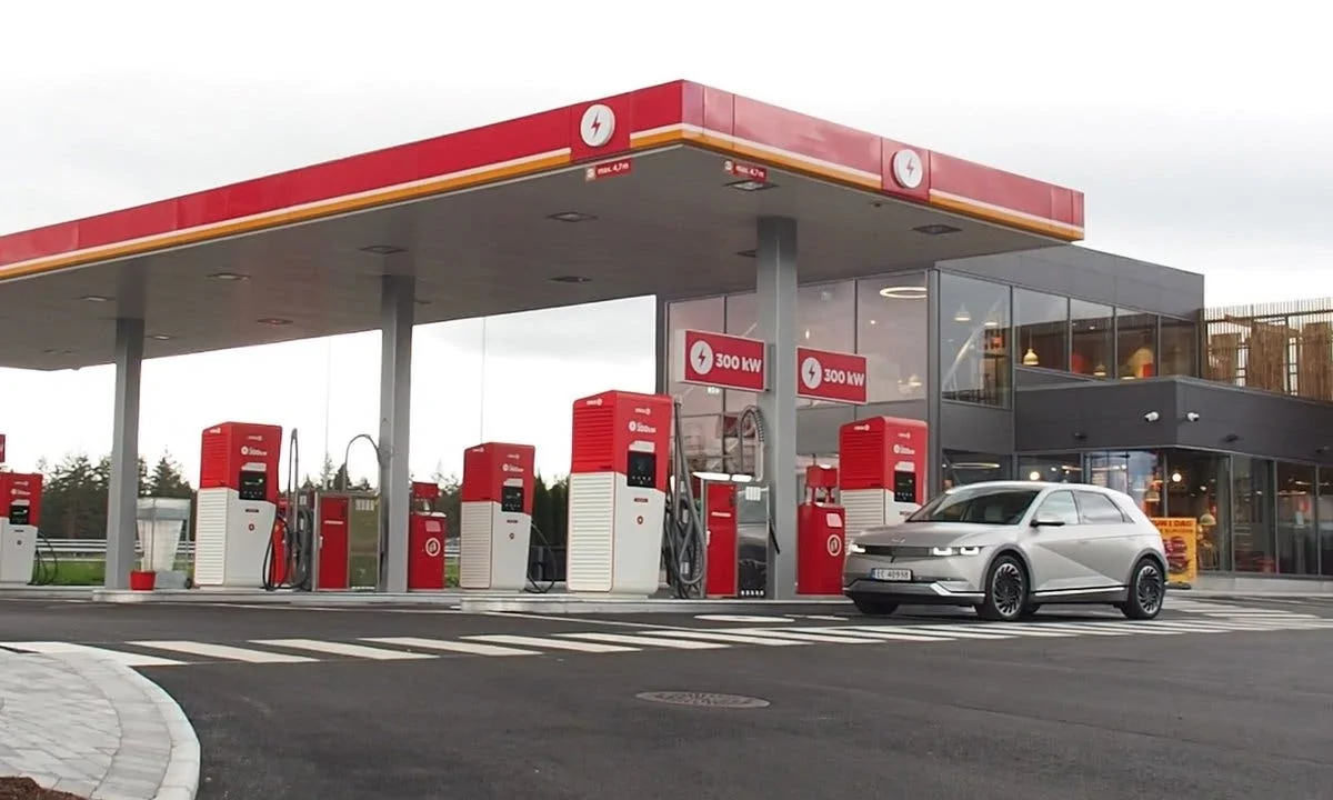 Tesla Cybertruck In Norway & The UK, The EV Revolution Is Reinventing The Gas Station Circle-K-charging-station