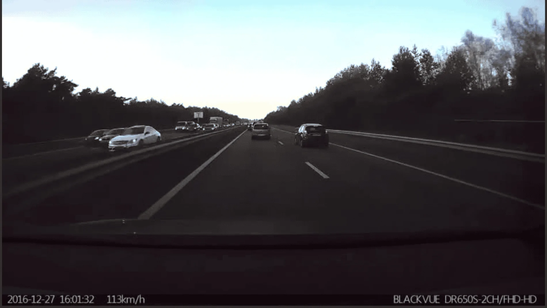Tesla Cybertruck Anyone else concerned about fog without radar? 51_alarm