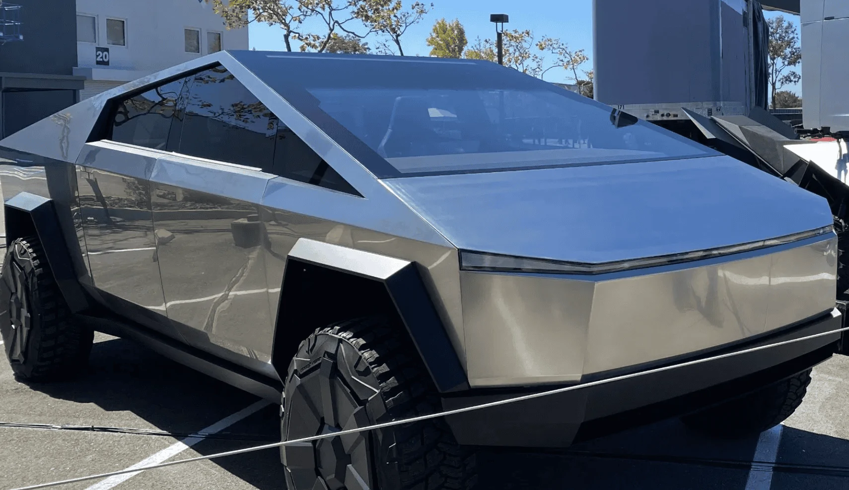 Tesla Cybertruck Cybertruck Frunk Screen Shot 2021-07-31 at 8.38.35 AM