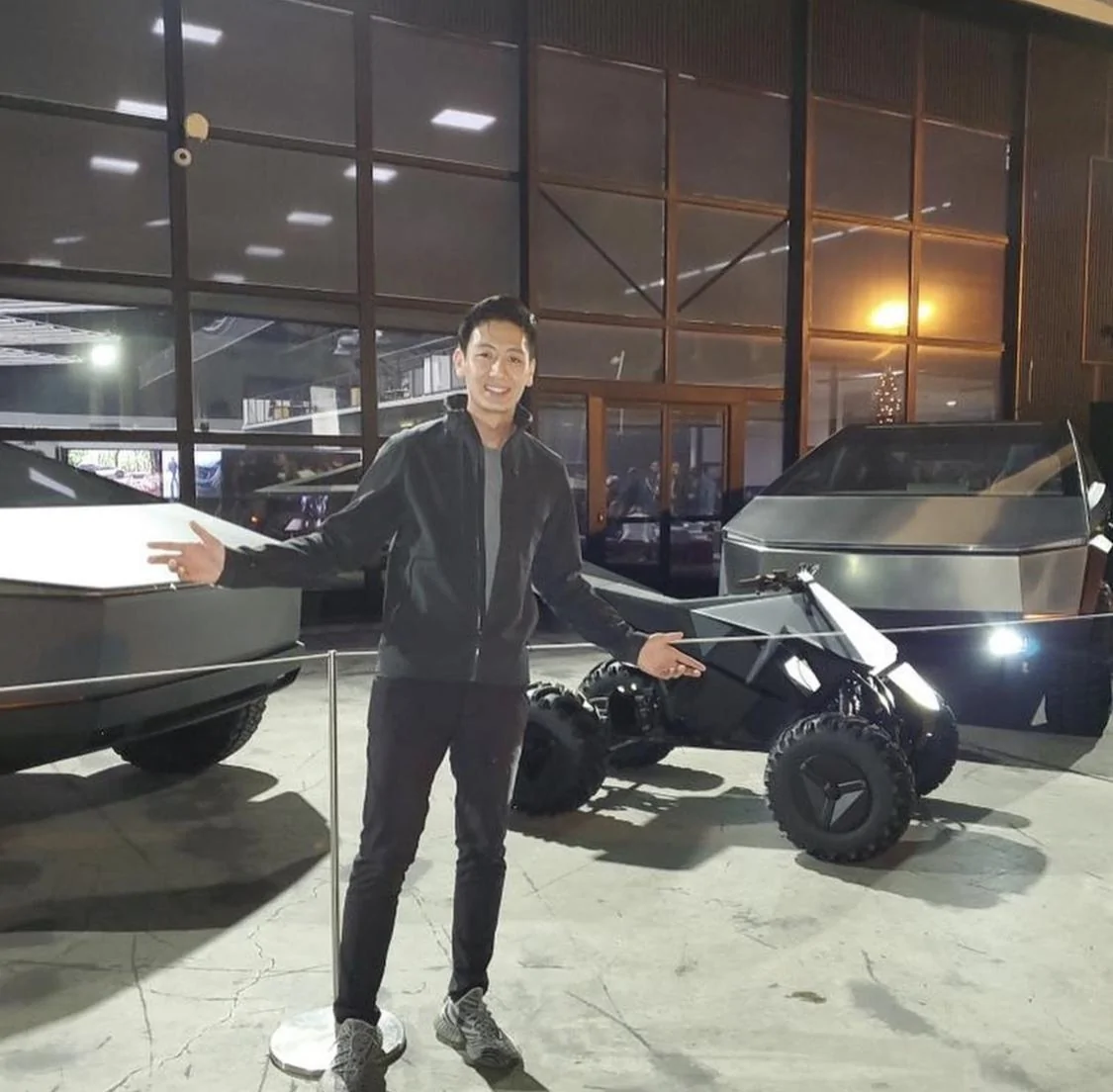 Tesla Cybertruck how many Cybertrucks exist? 846BA909-5E14-4344-8BB7-2308B05750A5