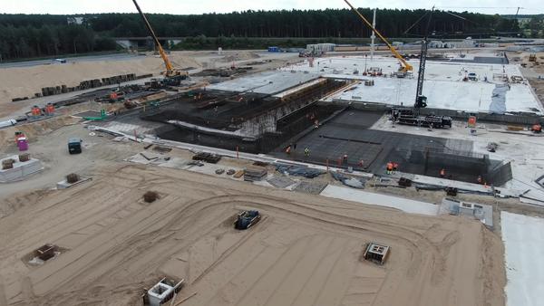 Tesla Cybertruck Tesla Battery Factory at Giga Berlin Gets First Reinforced Concrete Pillar as Construction Progresses 2_99752aca-1108-4dc3-ba61-f0f9bc8a6b97_600x600