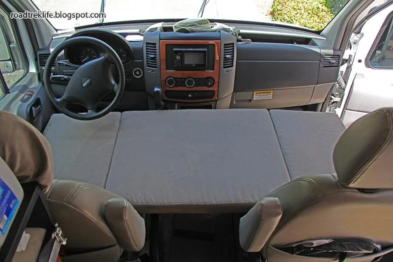 Tesla Cybertruck Mid-gate Impossible? Best cab sleeping solution for one? - or kookiest idea yet? 1628031629343