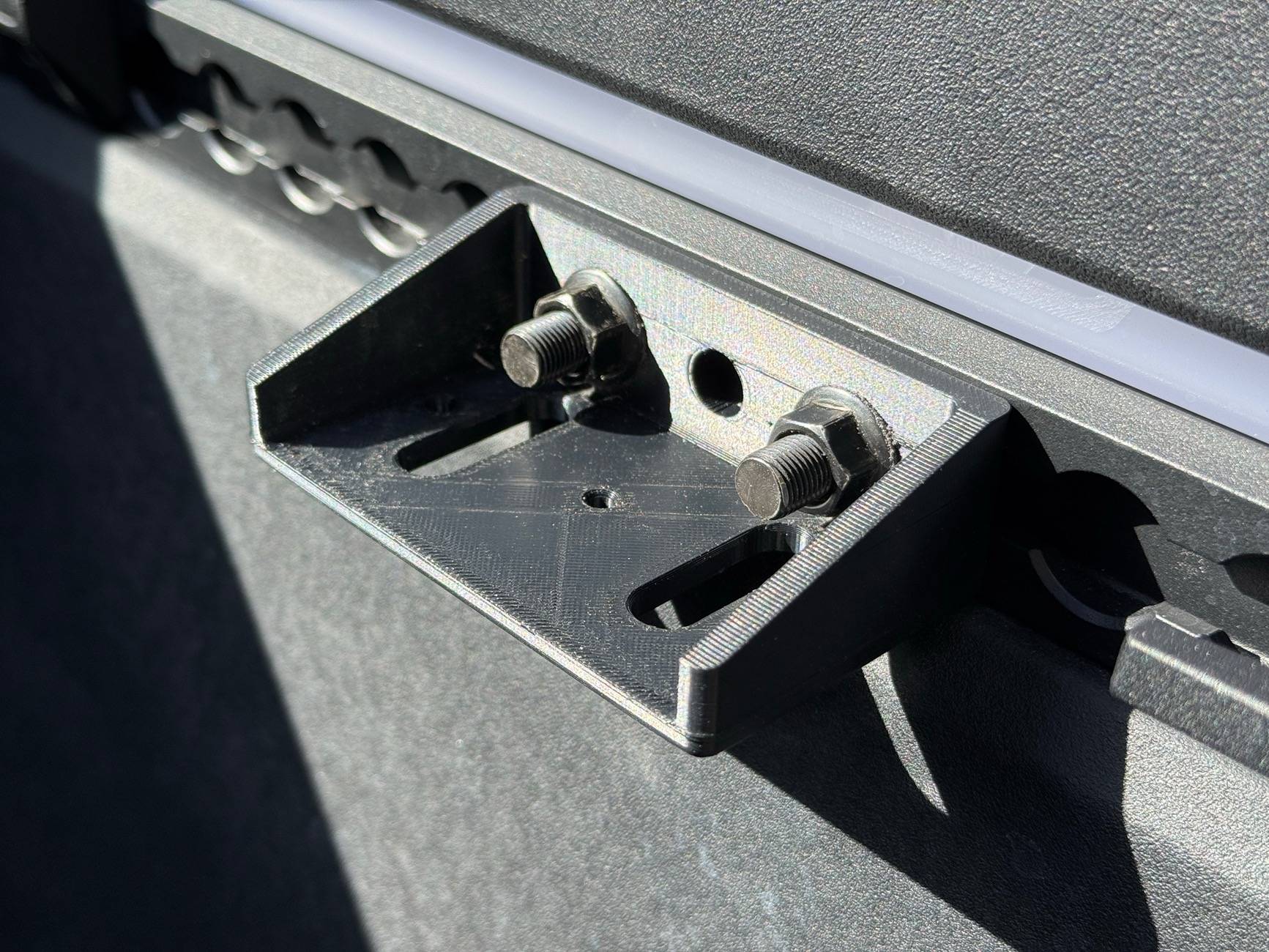 Tesla Cybertruck Free STL - CyberTruck MOLLE panel Bag Hook 2