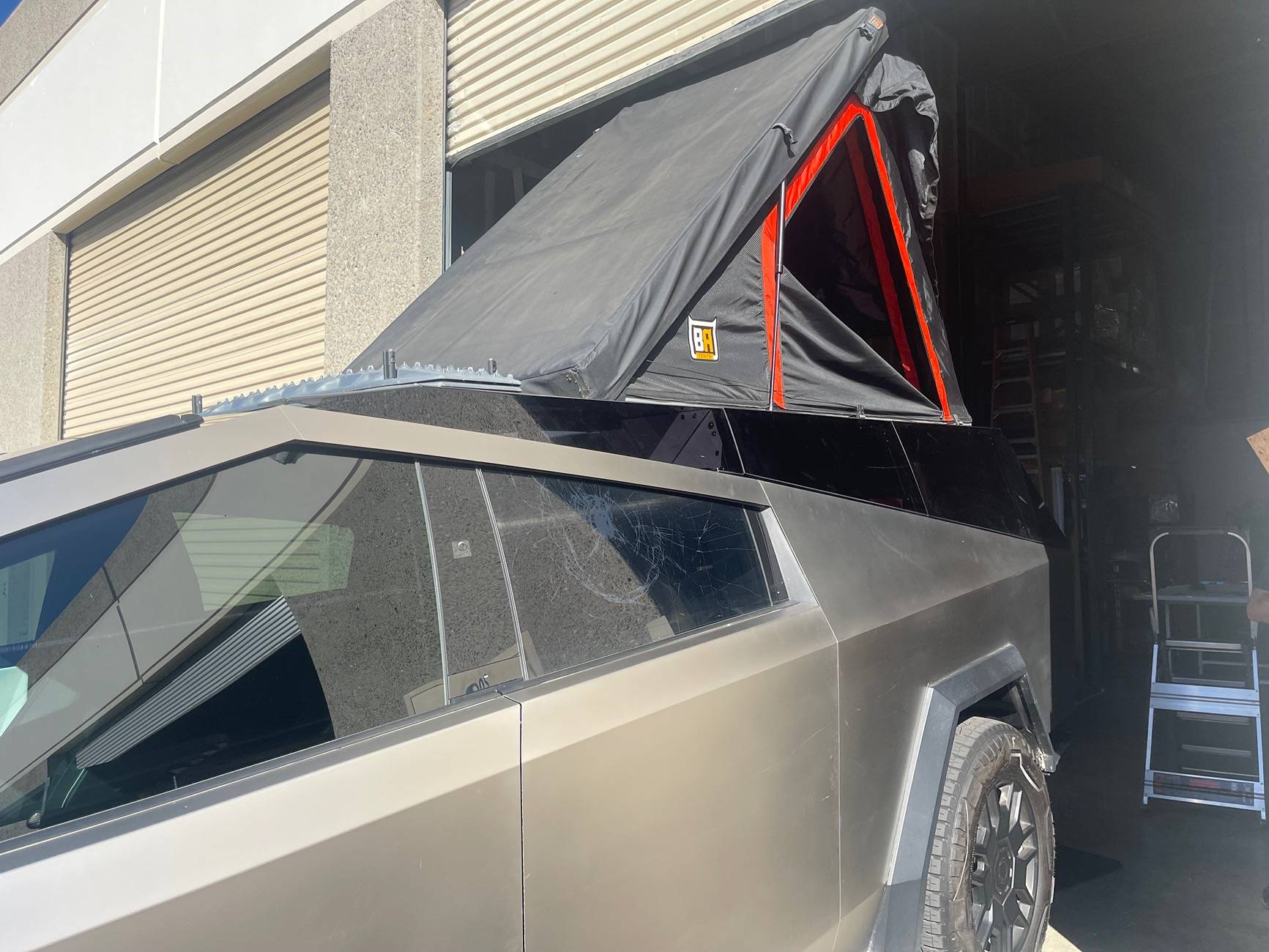 Tesla Cybertruck Oriflame Canyon offroading & desert camping last weekend IMG_7999