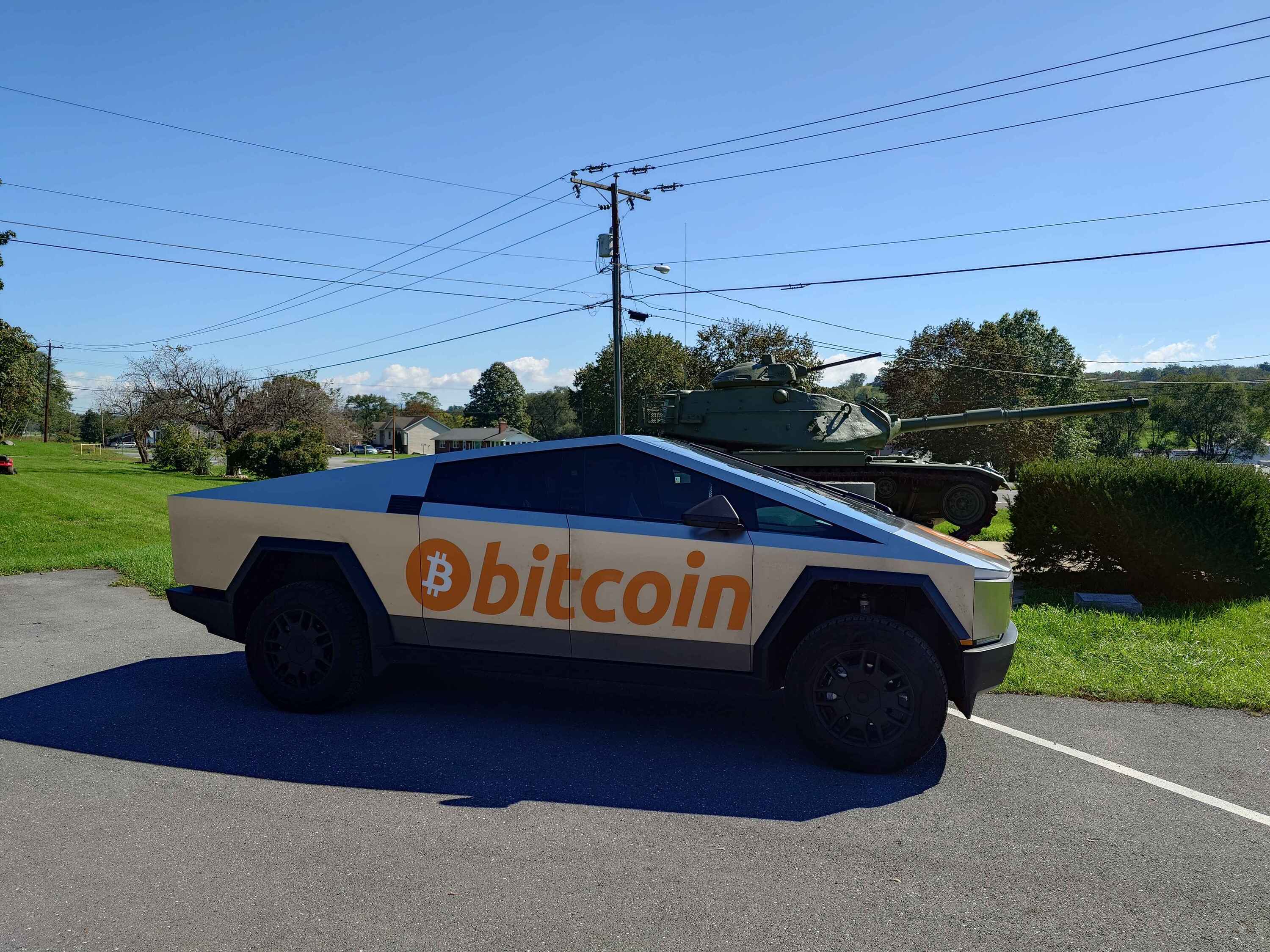 Tesla Cybertruck Cybertruck and Tank size comparison (from latest Cyber Odyssey) 20241005_115631
