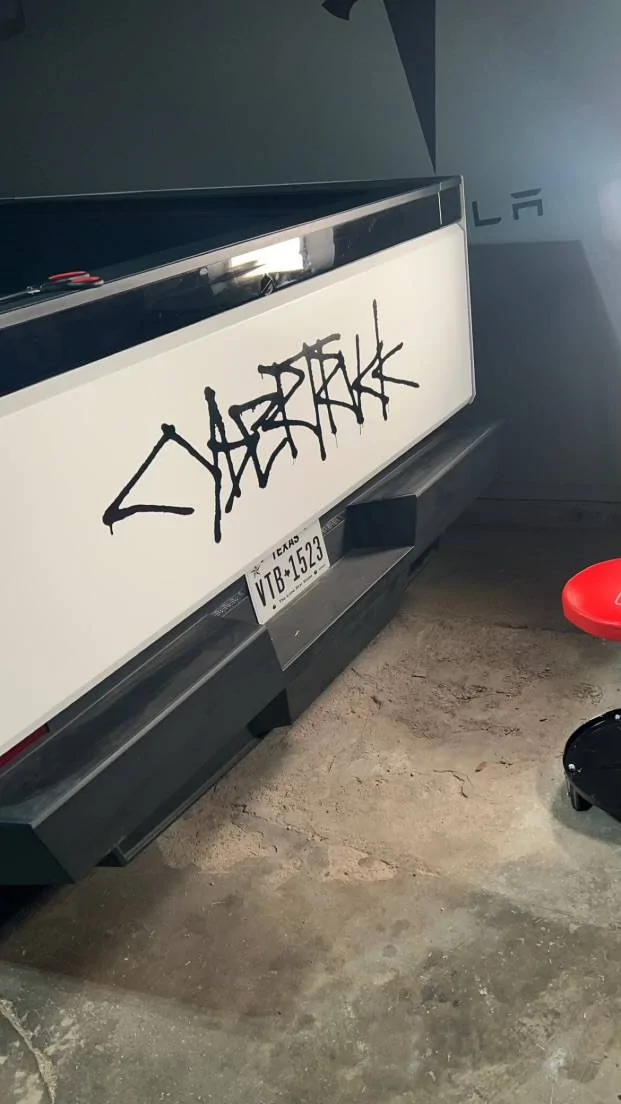 Tesla Cybertruck Cybertruck Decal Installed on Tailgate IMG_6984