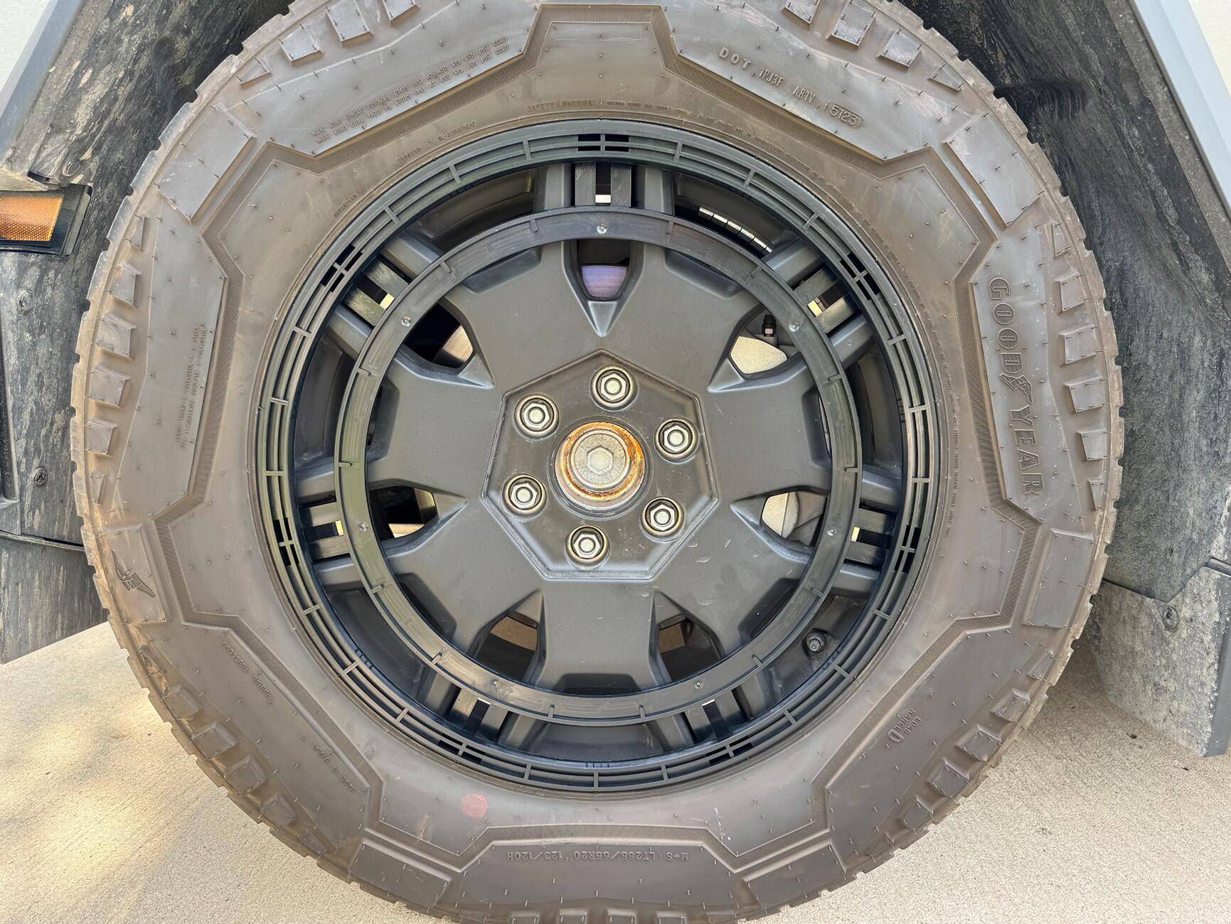 Tesla Cybertruck ✅ Step-by-step all-terrain aero wheel cover installation instructions Screen Shot 2024-11-01 at 5.56.03 PM