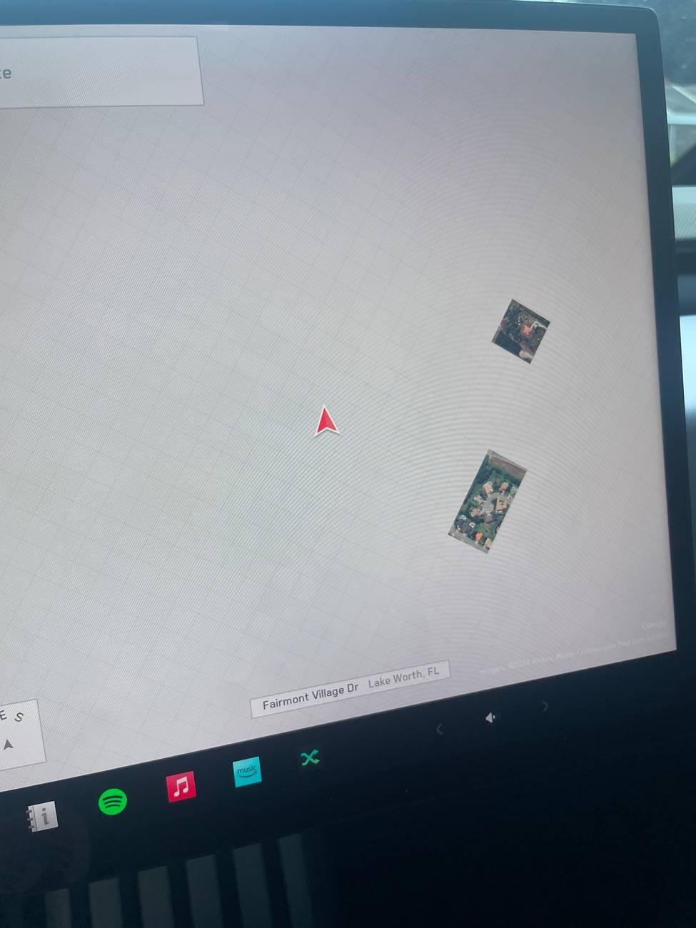 Tesla Cybertruck Screen issue: navigation screen goes blank IMG_3867
