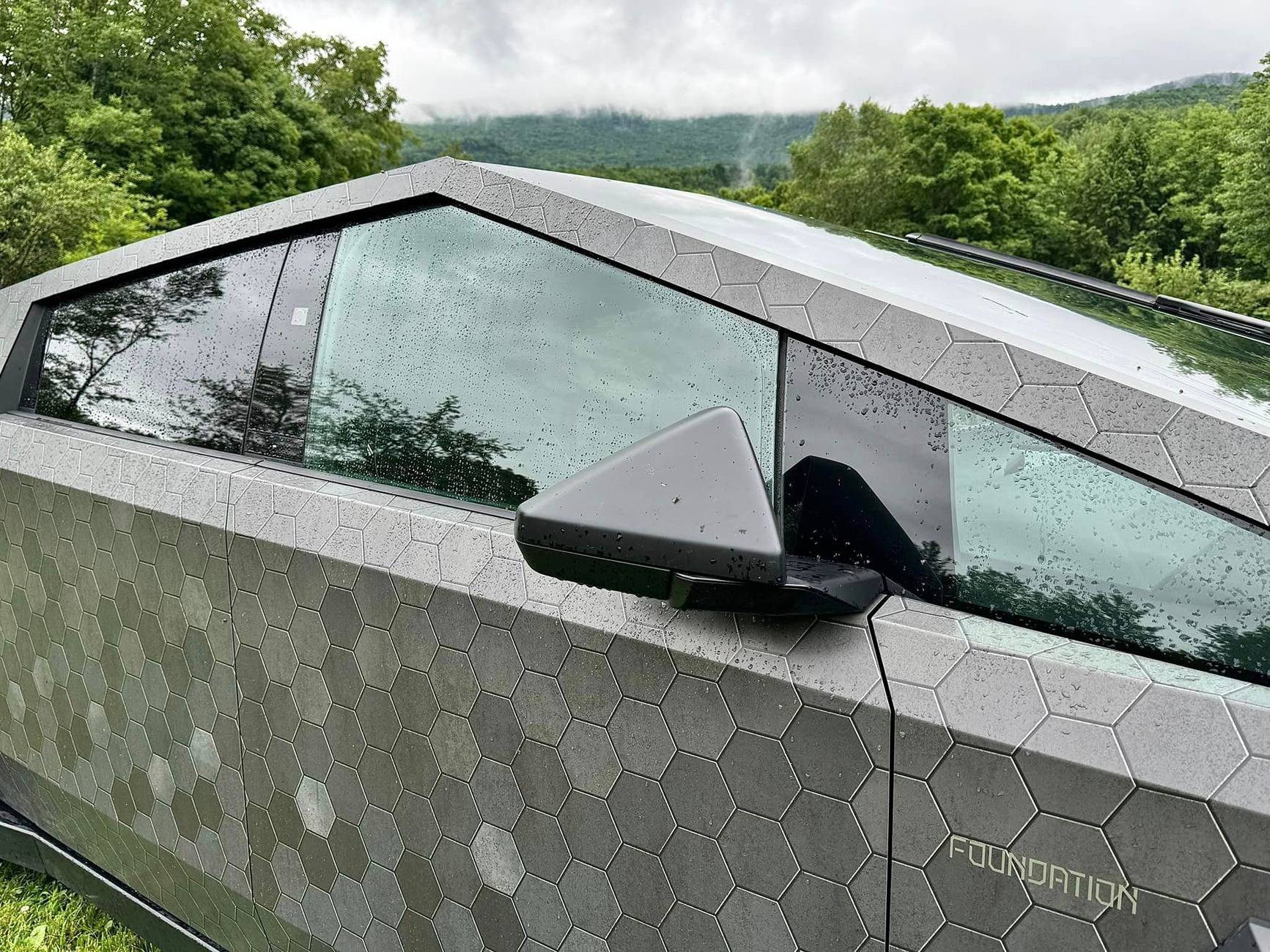 Tesla Cybertruck GREY / GRAY Vinyl Wrap & PPF Cybertruck -- Photos & Videos 465182578_10160734062317730_8155403831674727729_n (1)