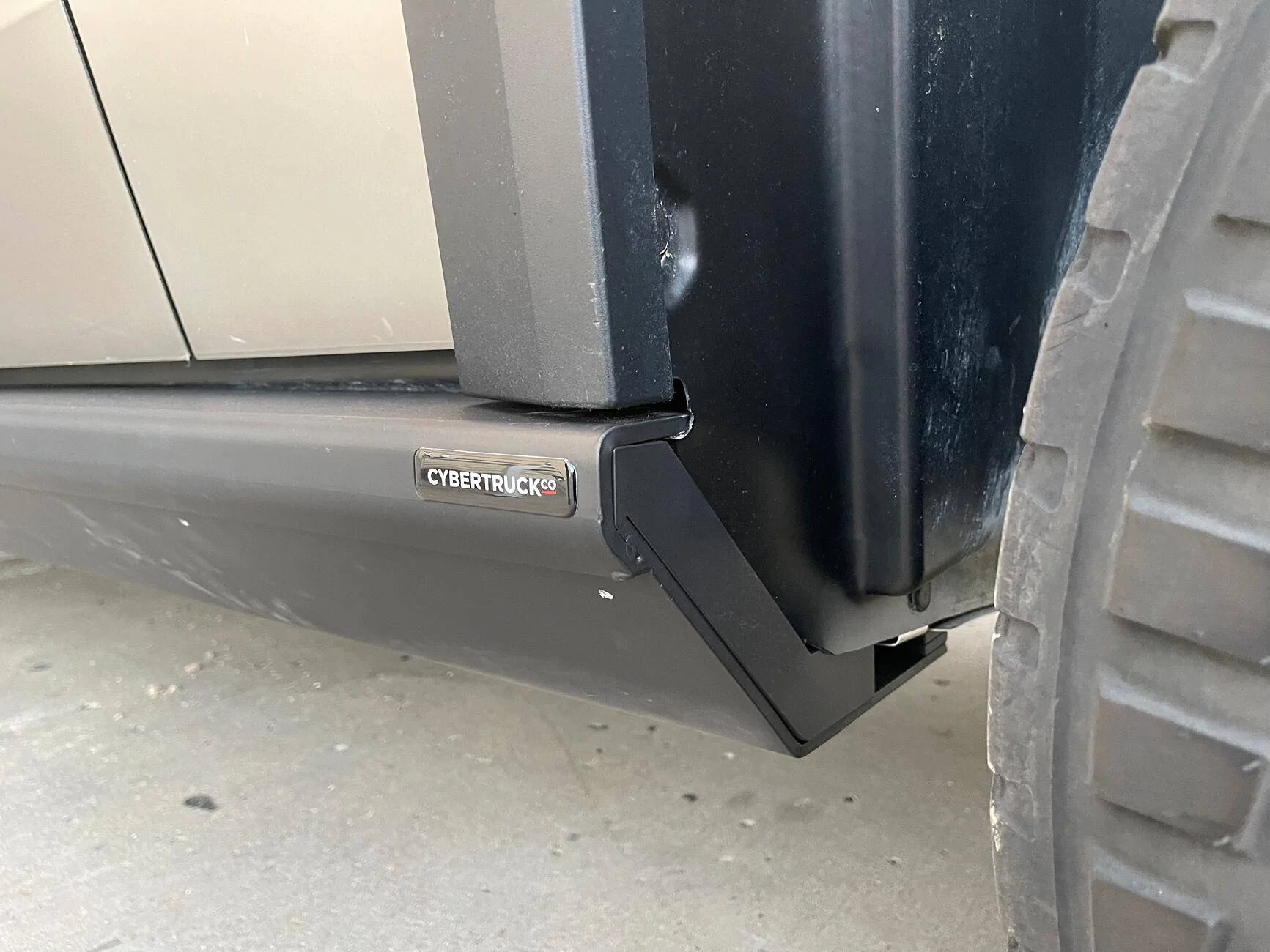 Tesla Cybertruck Where are the aftermarket bumpers? tempImagez532aK
