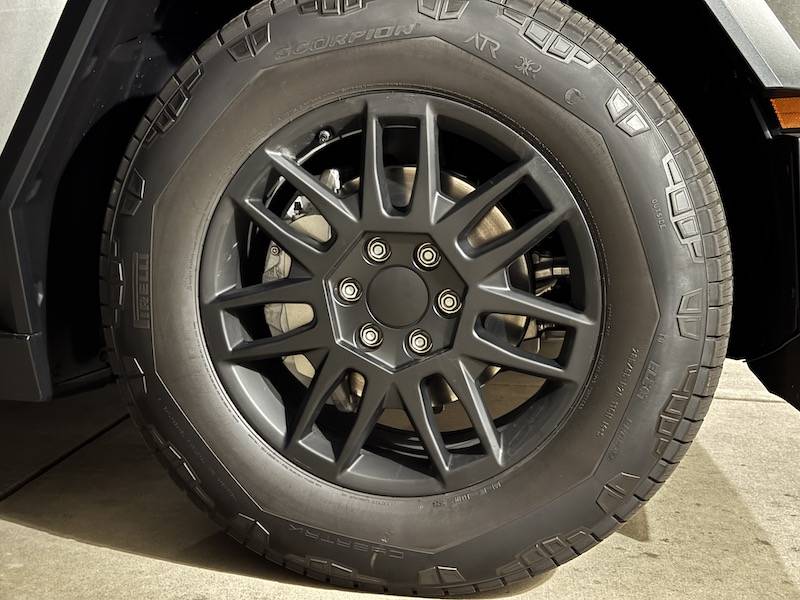 Tesla Cybertruck Core wheels vs FS wheels - identical spec fitment? IMG_8140.JPG
