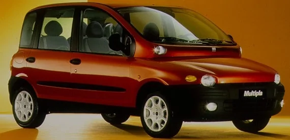 Tesla Cybertruck Frozen snow / ice blocked my headlights last night fiat-multipla b 