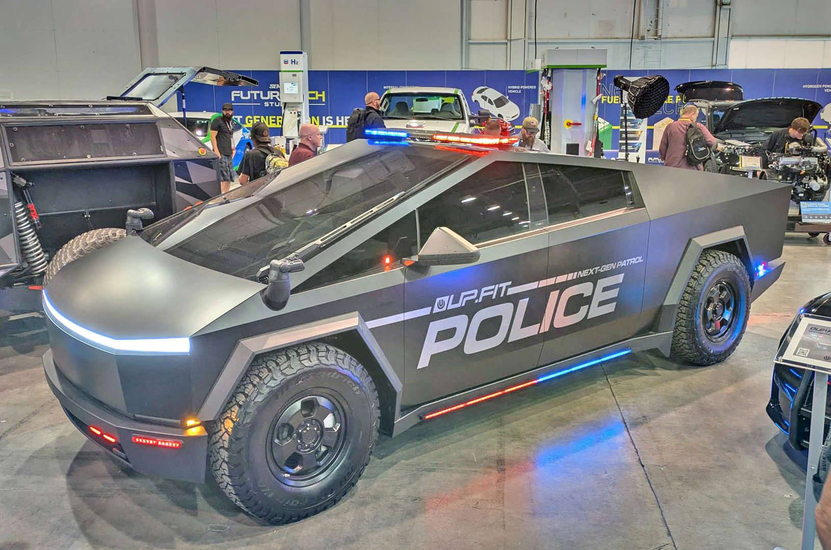Tesla Cybertruck Cybertruck Builds at SEMA 2024 (Urander Overlanding Build + Others) AA1tFq2y