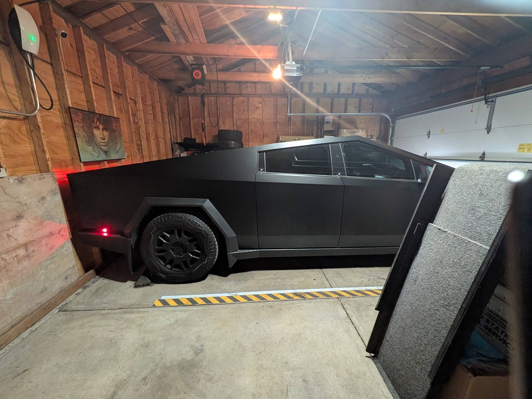 Tesla Cybertruck Size of garage for my Cybertruck PXL_20241030_180416625