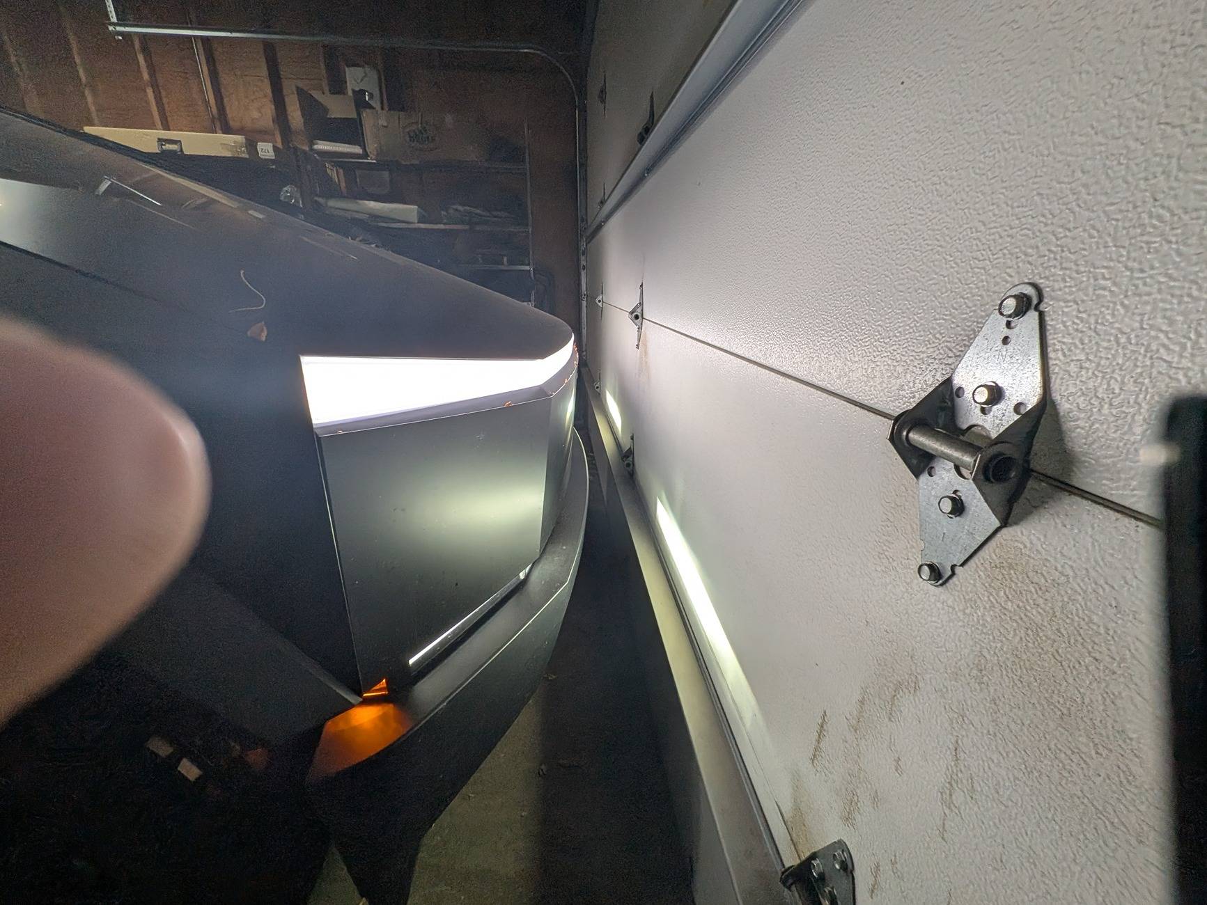 Tesla Cybertruck Size of garage for my Cybertruck PXL_20241030_180433643
