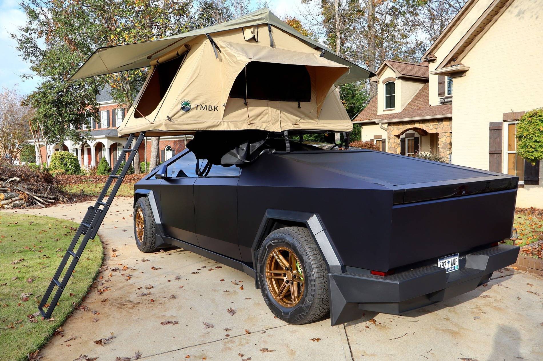 Tesla Cybertruck Cybertruck Aftermarket Wheels & Tires Photos + Info Compilation ertruck-in-pwf-matt-space-mugello-vinyl-wrap-2-